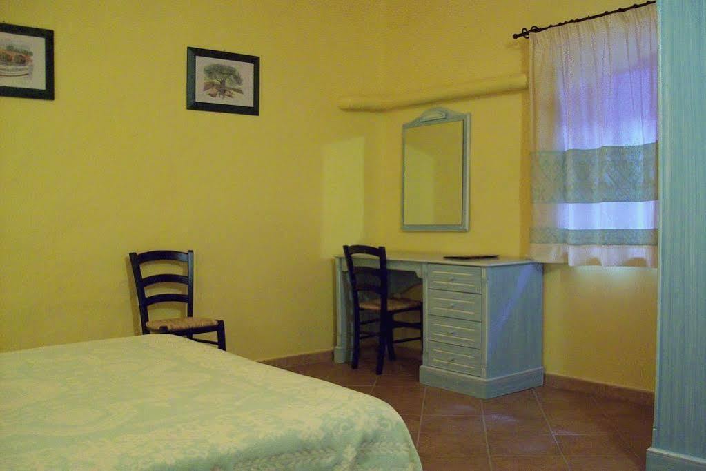 Sa Balza Guest House Bosa Exteriör bild